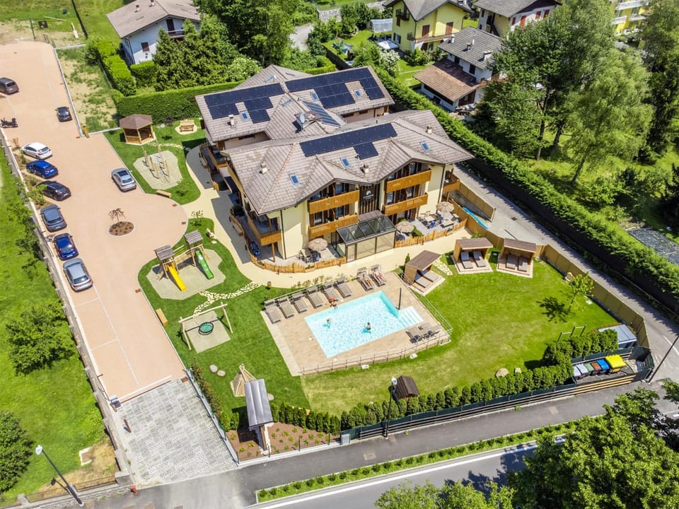 Property building, Swimming pool