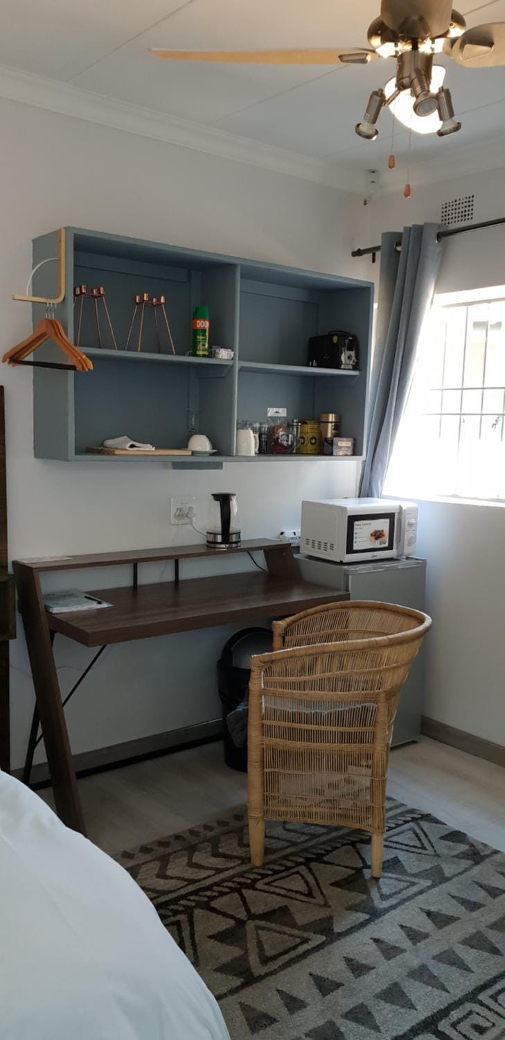 Emmaus Single Room Bed and Breakfast in South Africa