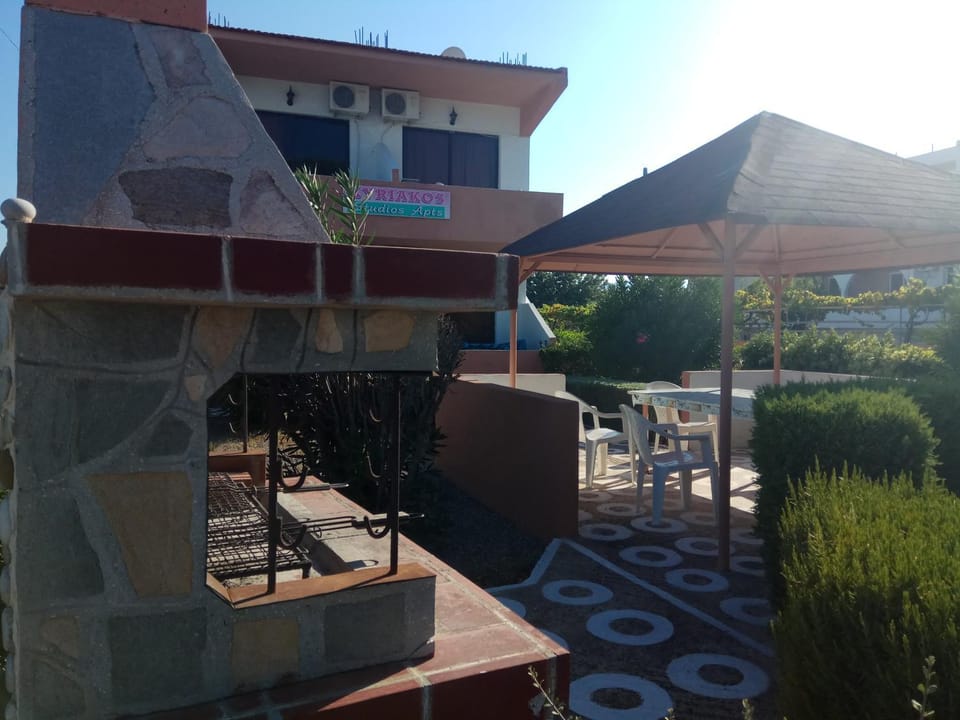 Day, Garden view