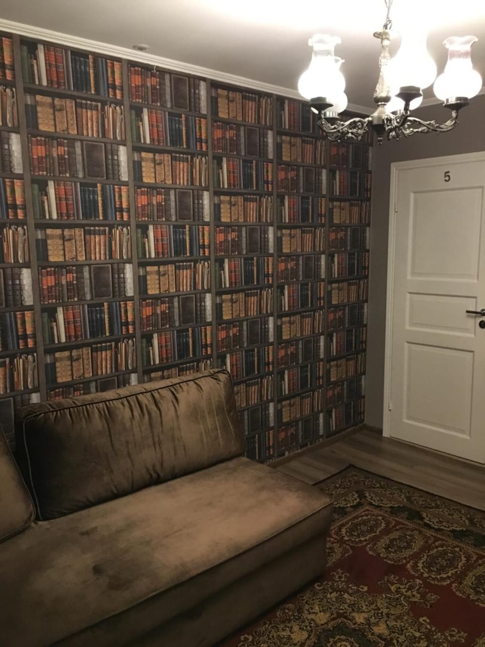 Communal lounge/ TV room