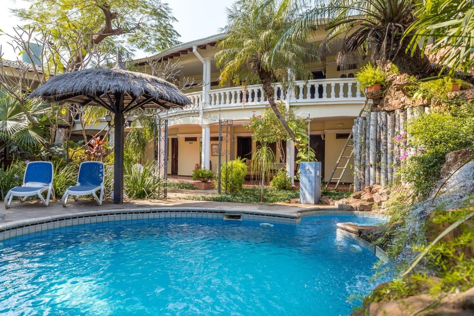 Patio, Garden, Swimming pool