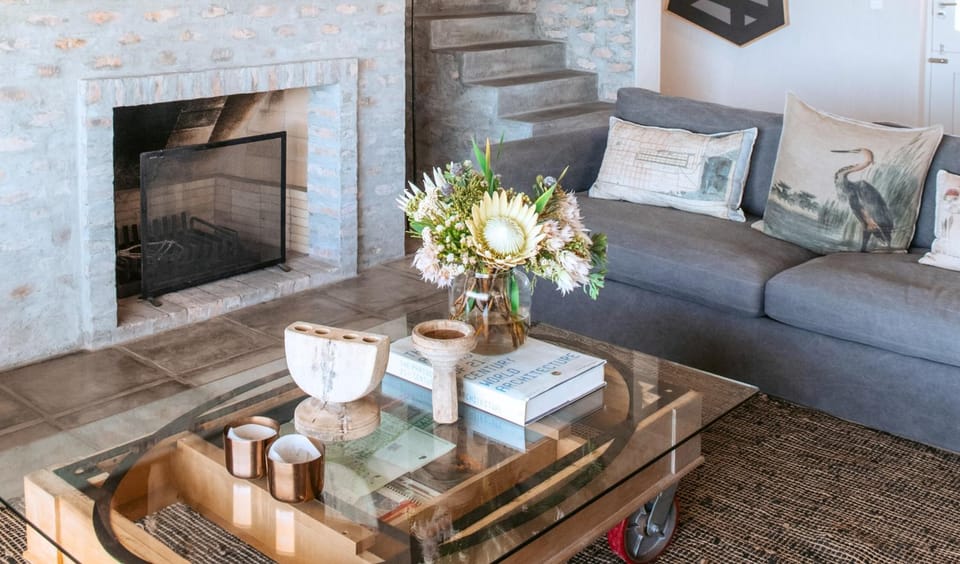 Living room, Decorative detail, Seating area, flat iron