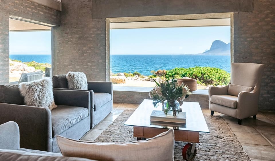 Day, View (from property/room), Living room, Seating area, Mountain view, Sea view