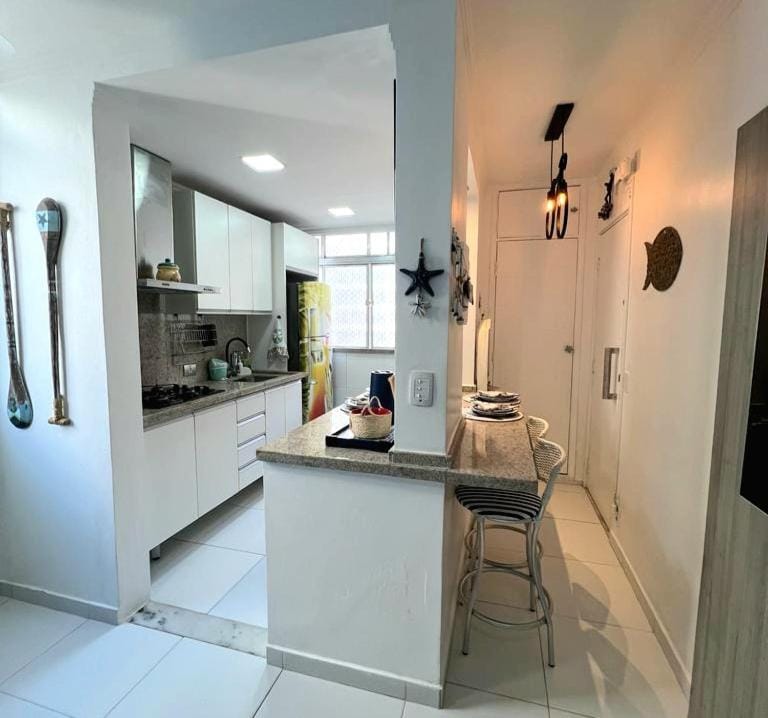 Kitchen or kitchenette, Dining area, stove