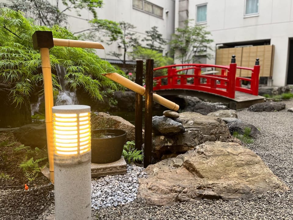 Area and facilities, Inner courtyard view