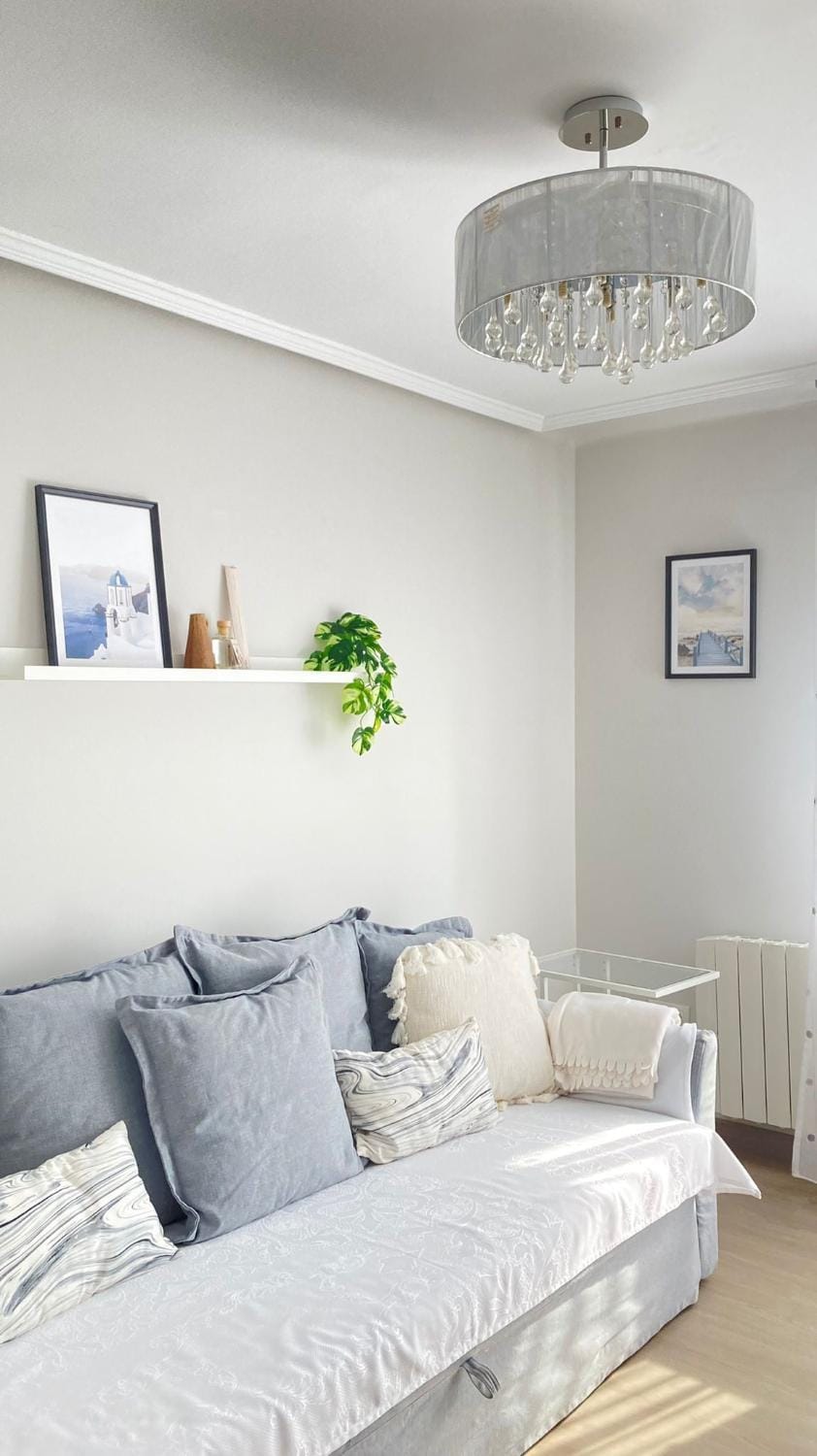 Living room, Photo of the whole room