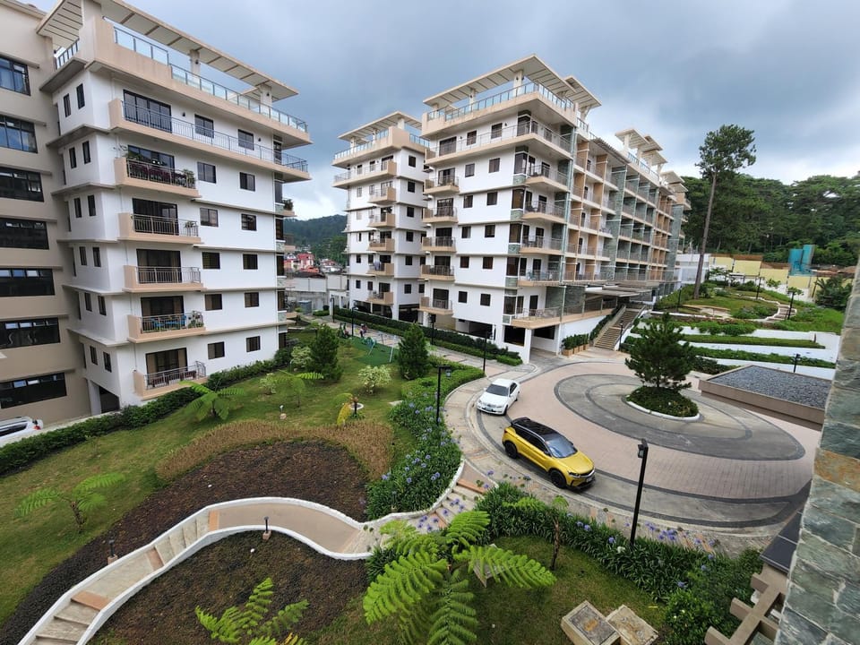 DMCI Bristle Ridge Condo 318 Cozy 2 Bedroom Unit with Balcony Apartment in Baguio