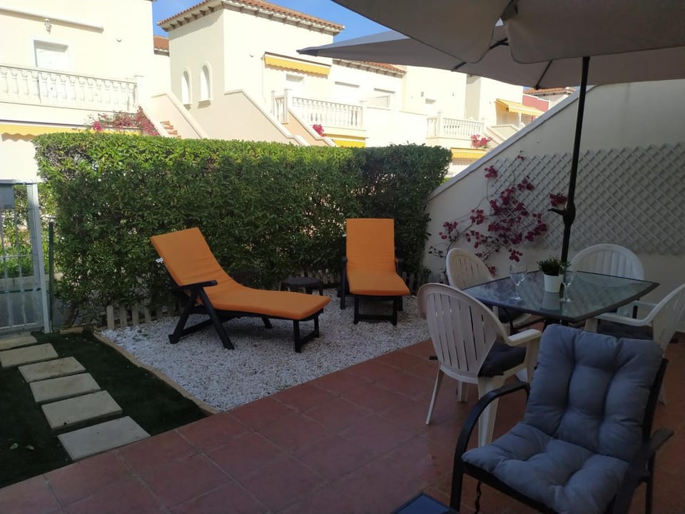 Garden, Balcony/Terrace