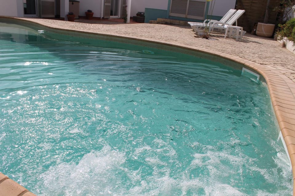 Swimming pool, Swimming pool