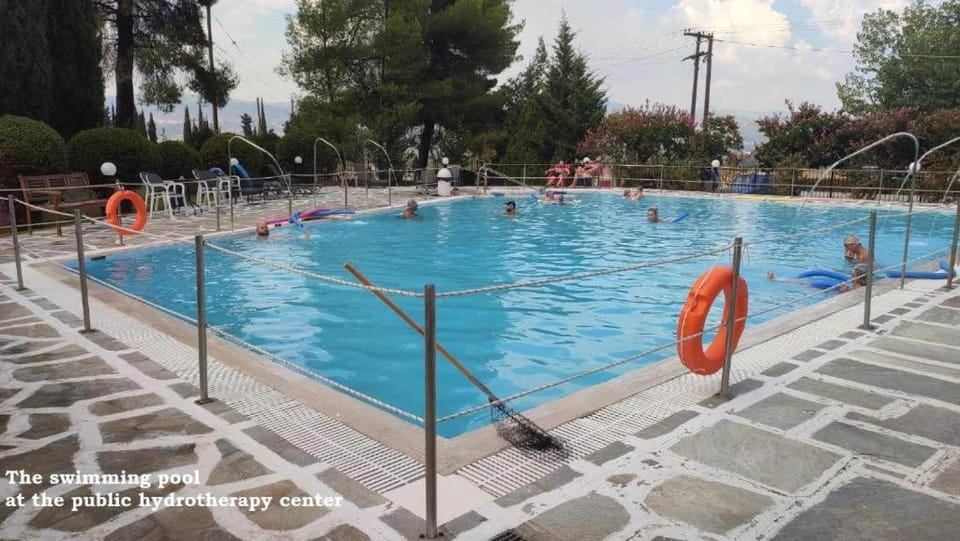 Swimming pool