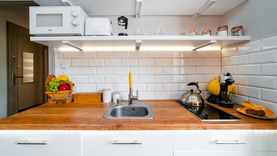 Coffee/tea facilities, Kitchen or kitchenette