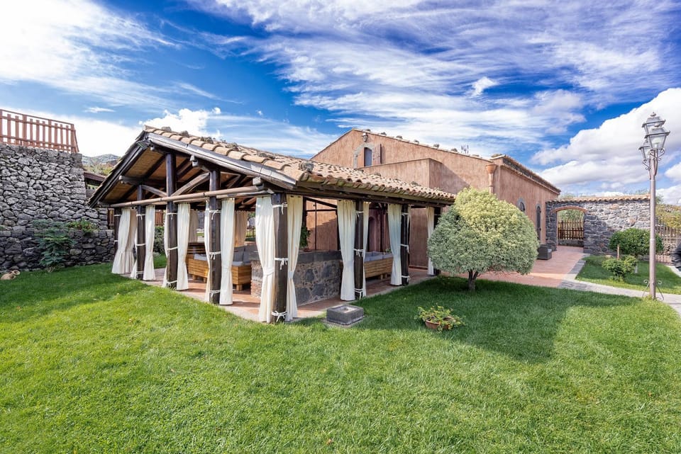 Patio, Garden, Garden view