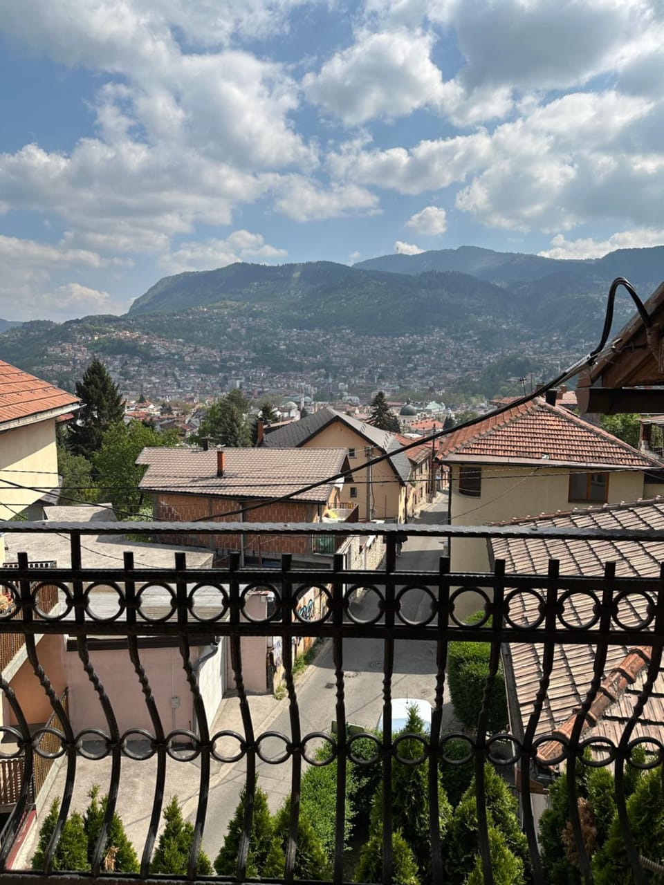 Balcony/Terrace, City view, Mountain view
