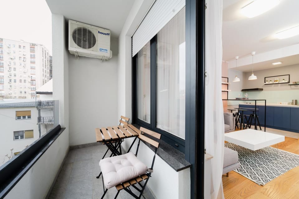 Balcony/Terrace, Seating area, air conditioner