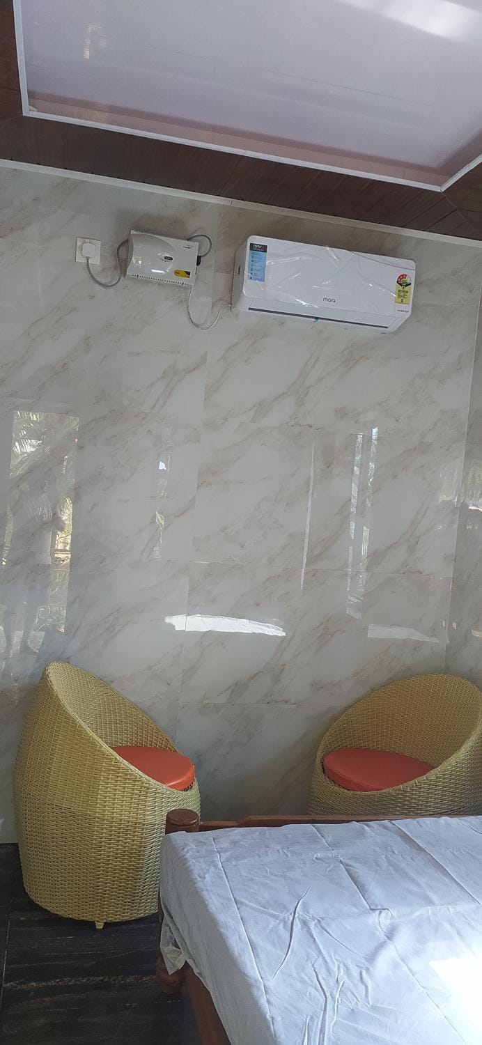 Prakruti Home stay In Beach Side AC Room Apartment in Karnataka