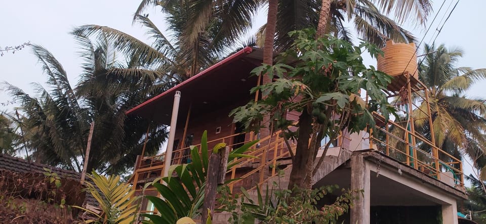 Prakruti Home stay In Beach Side AC Room Apartment in Karnataka