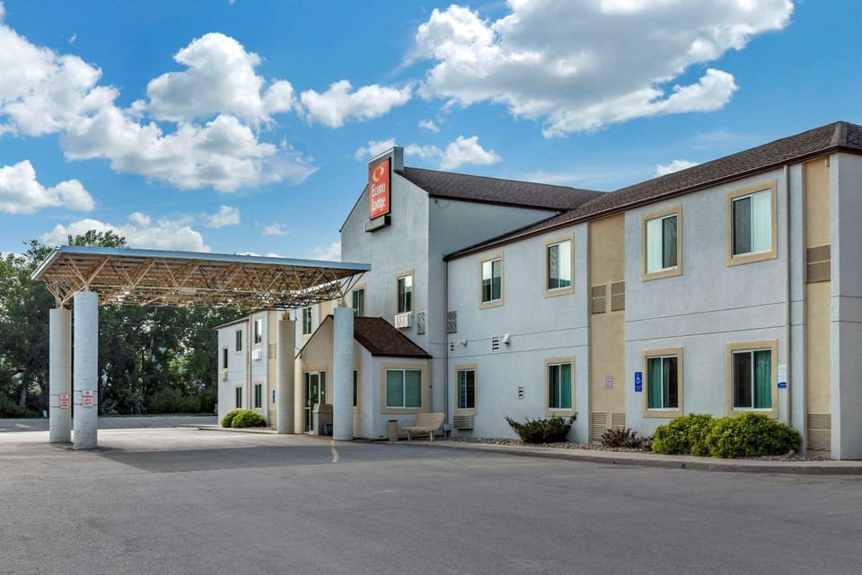 Property building, On site