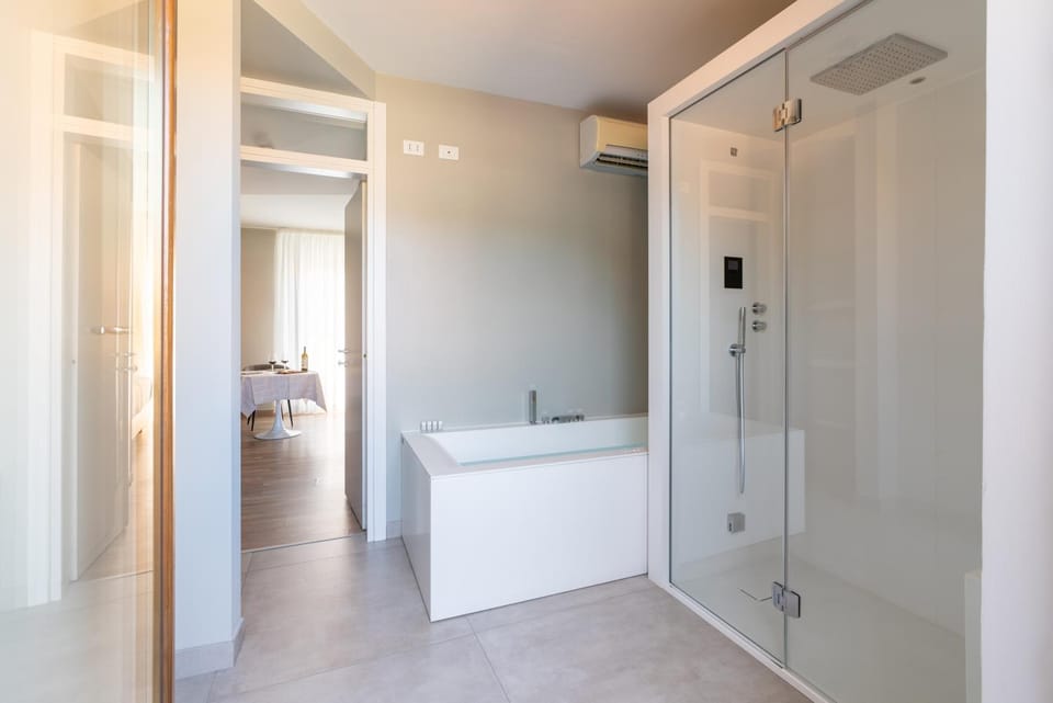 Hot Tub, Steam room, Spa and wellness centre/facilities