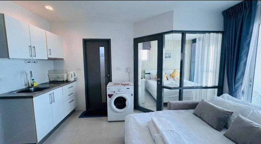 Grandblue condominium Room401 LeamMae phim Beach Apartment in Chon Buri Changwat