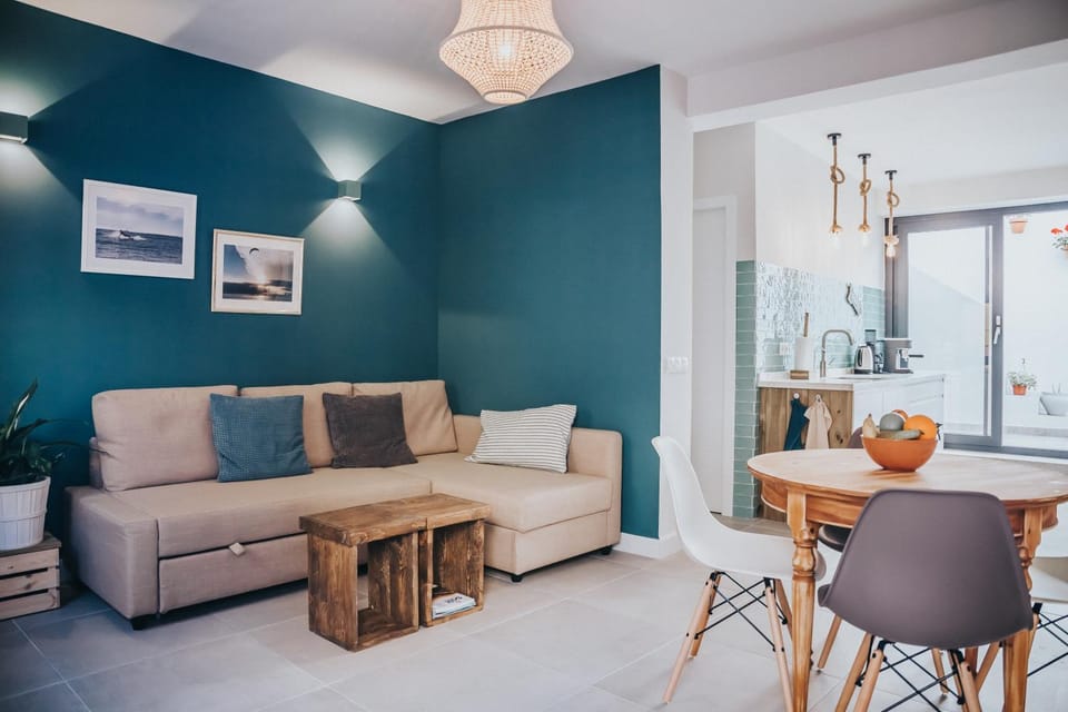 Kitchen or kitchenette, Living room, Seating area