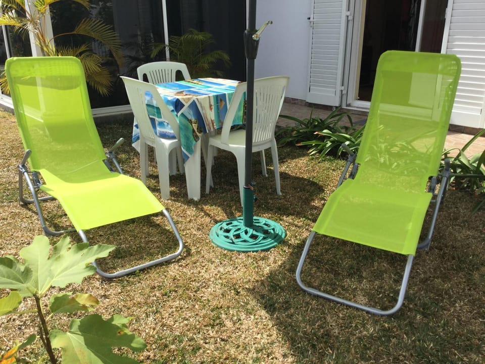 Chambre et pièce confort Vacation rental in Réunion