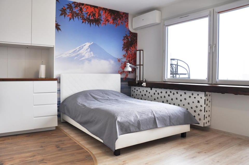Bed, Photo of the whole room