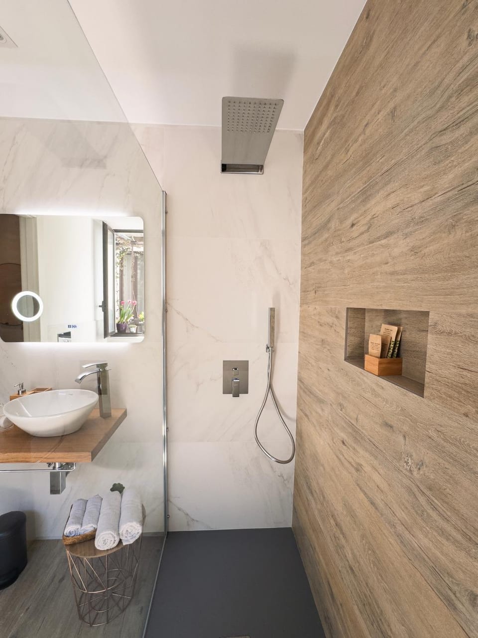 Shower, Bathroom