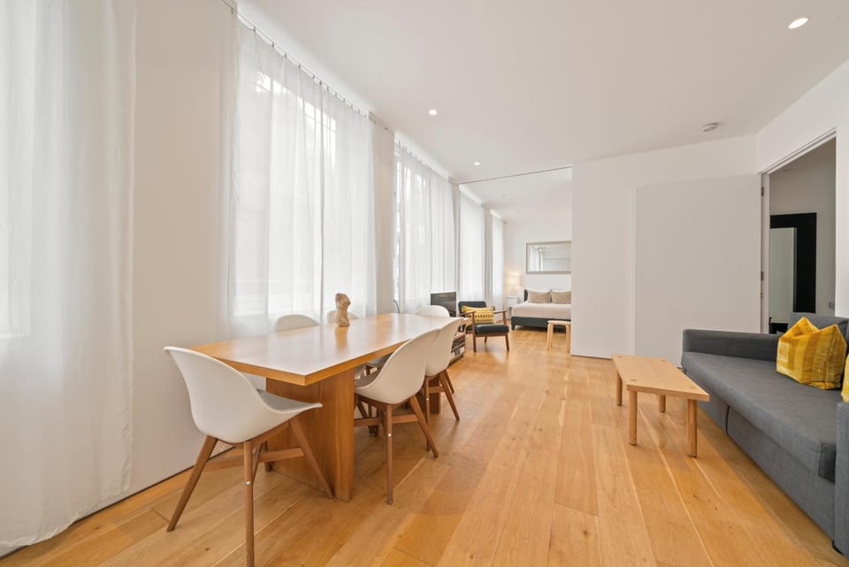 TV and multimedia, Living room, Dining area