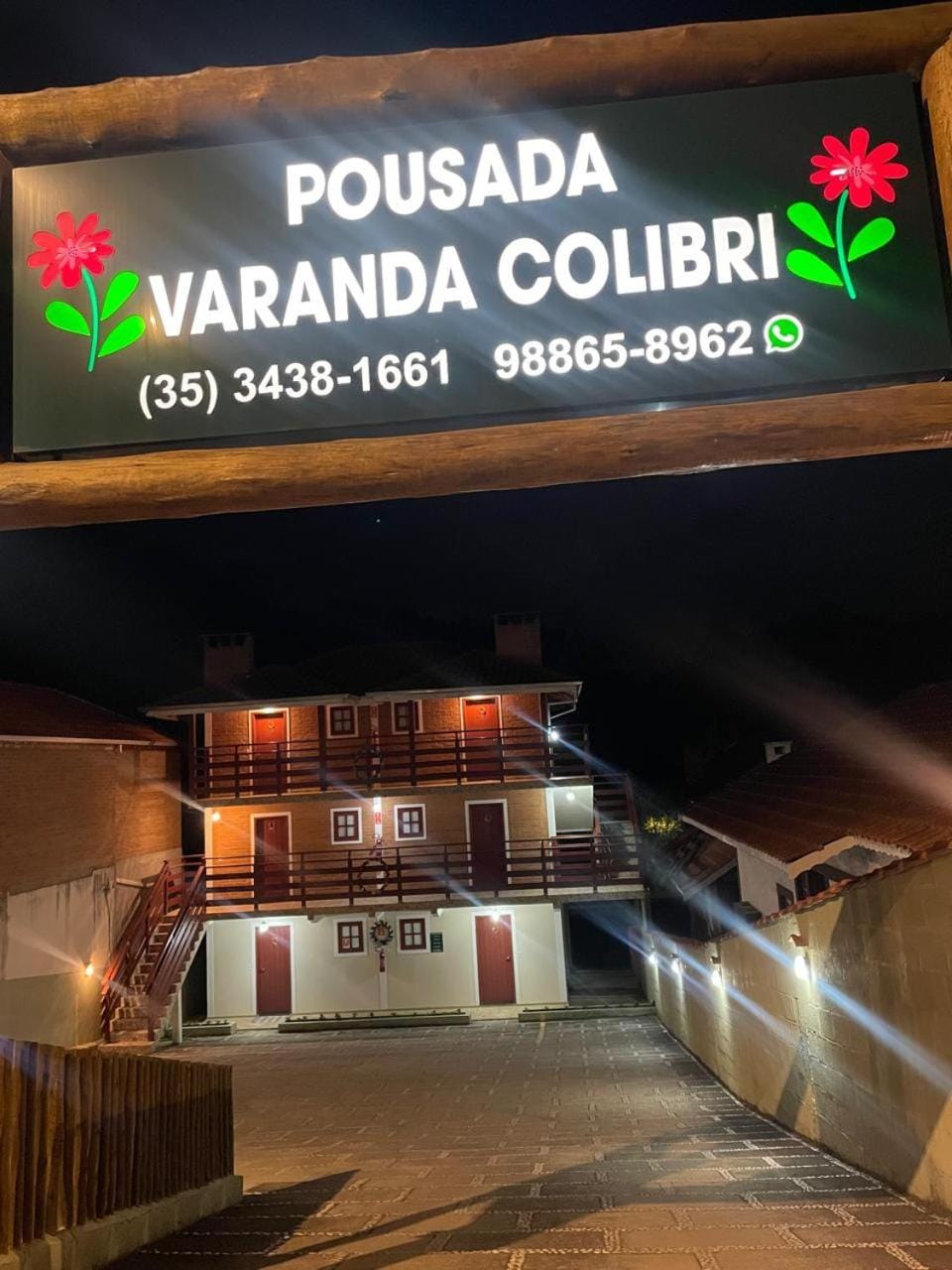 Property building, Night, Property logo or sign, Logo/Certificate/Sign, Street view