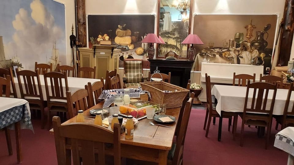 Restaurant/places to eat, Food and drinks