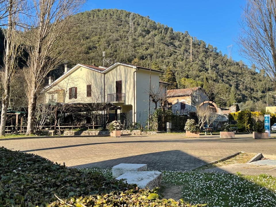 Rifugio della Cascata House in Umbria