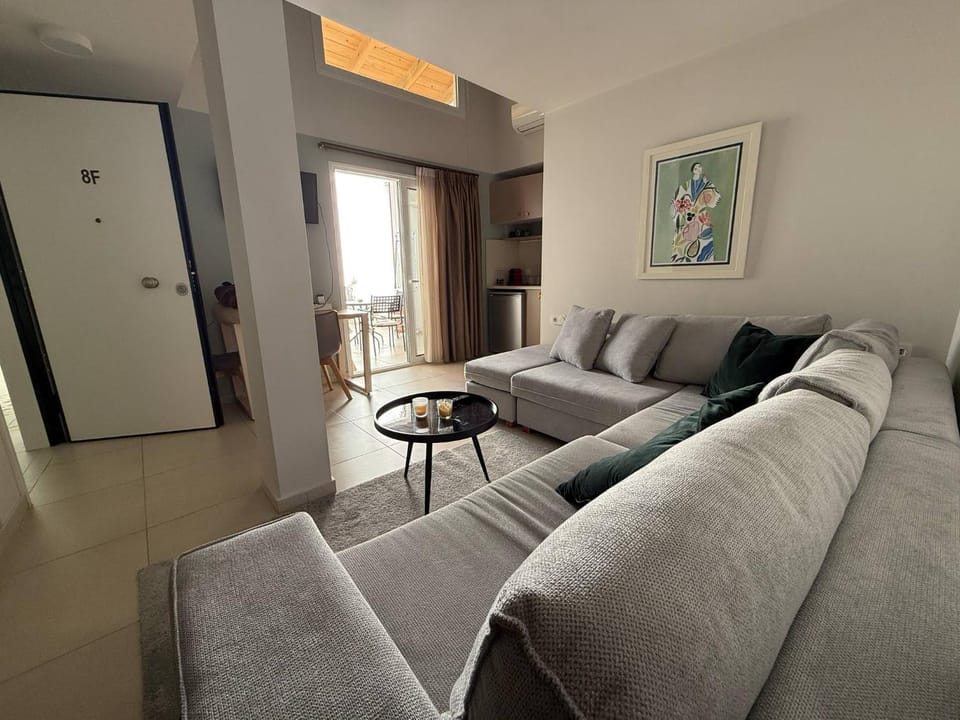 Stylish Studio Apartment - 8F House Apartment in Messenia