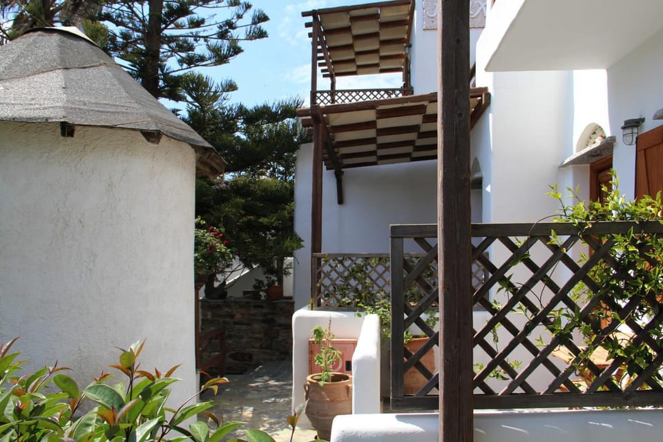 Balcony/Terrace, Garden view