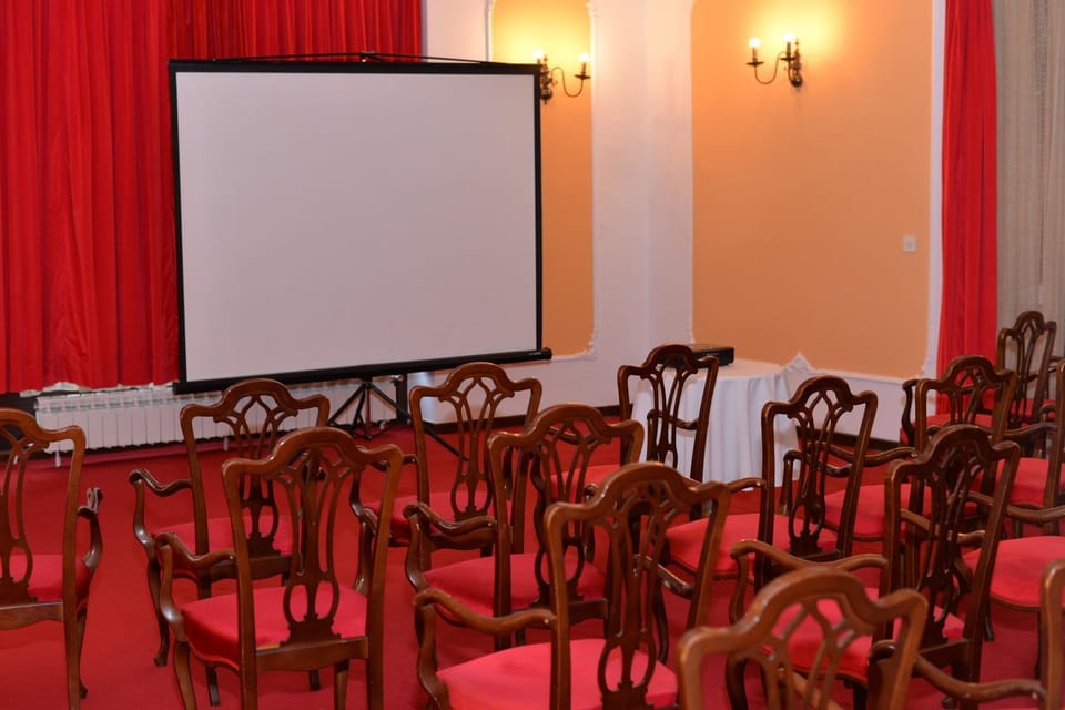 Meeting/conference room