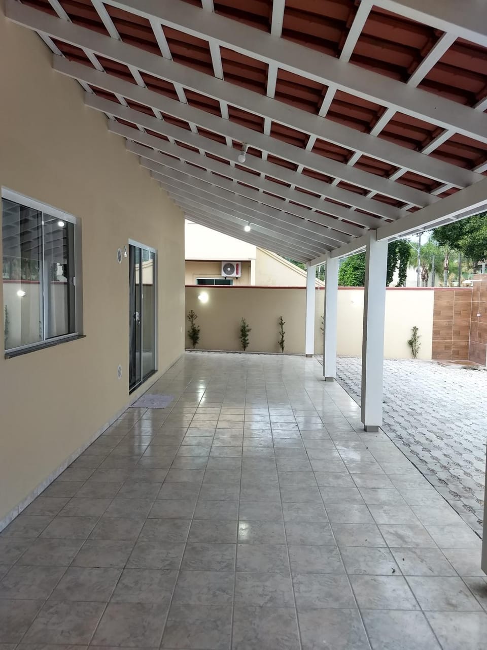 Patio, Facade/entrance