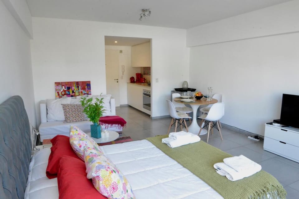 Kitchen or kitchenette, Dining area, Bedroom