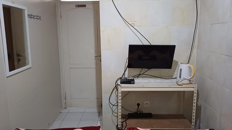 Kost Carmelia Syariah Baranangsiang Bogor Hotel in West Java