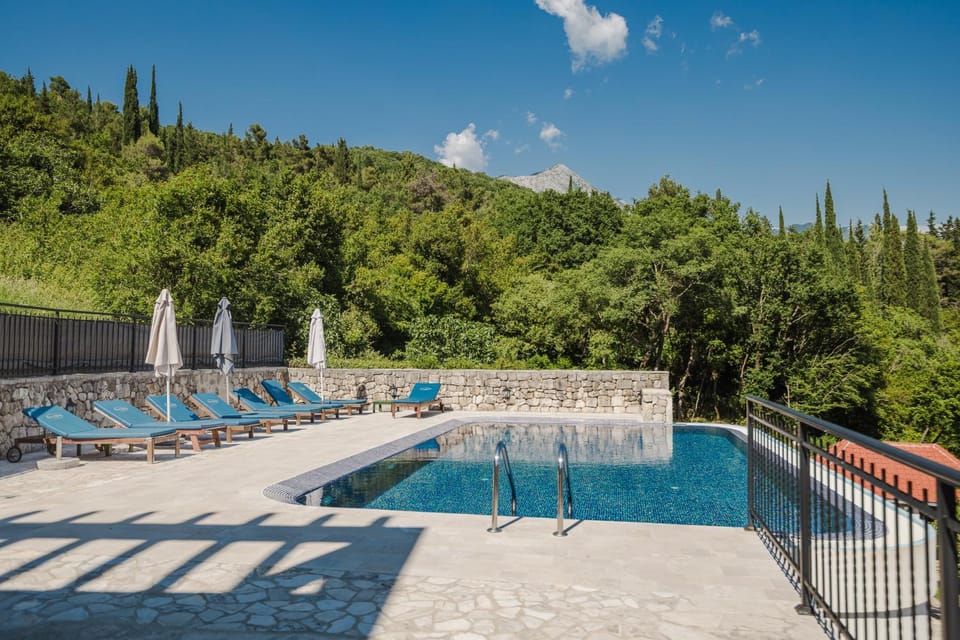 Spring, Day, Natural landscape, Mountain view, Pool view, Swimming pool, sunbed