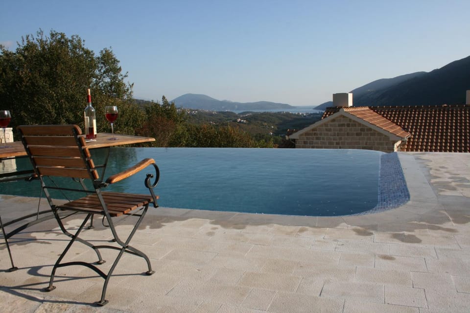Patio, Day, Natural landscape, Mountain view, Pool view, Swimming pool, sunbed