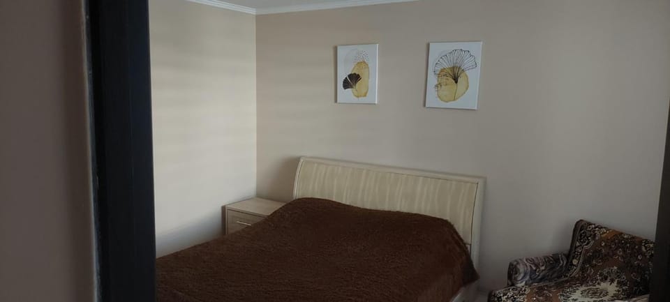 вулиця Нагiрна Apartment in Ukraine
