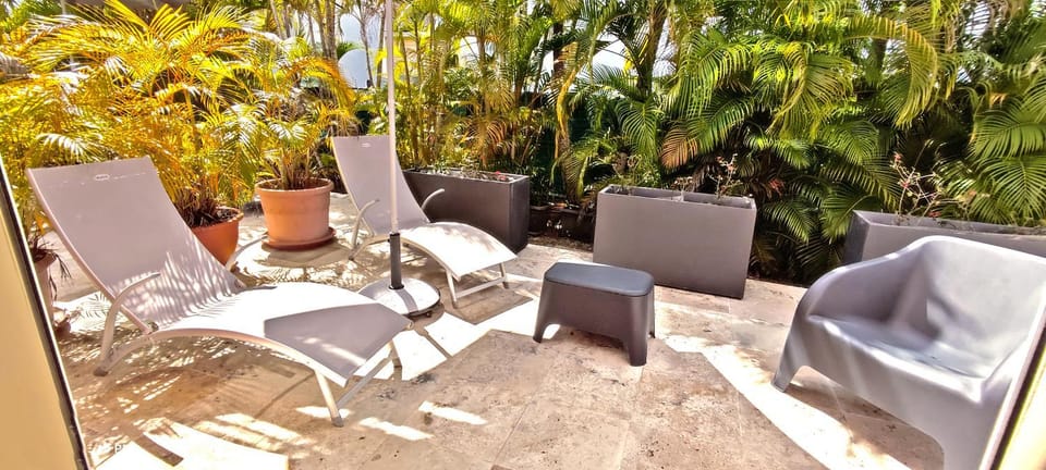 Patio, Garden view