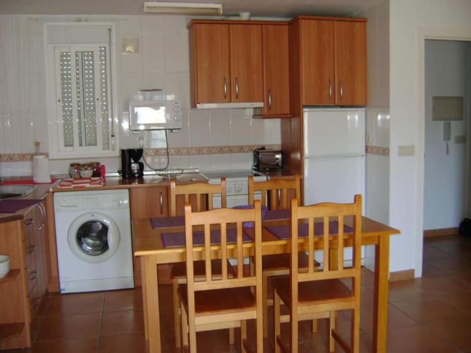 AMPLIO Y AGRADABLE APARTAMENTO WIFI GRATIS Apartment in Axarquía