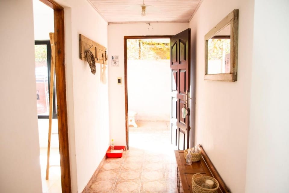 La casita uno y dos House in Colón
