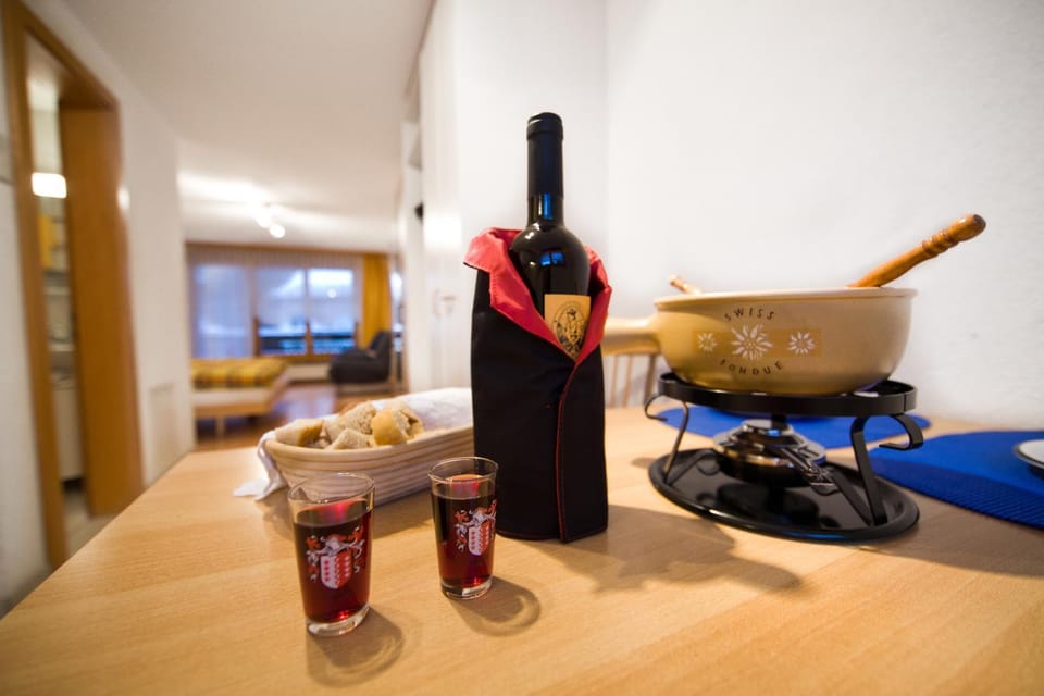 Food, Alcoholic drinks