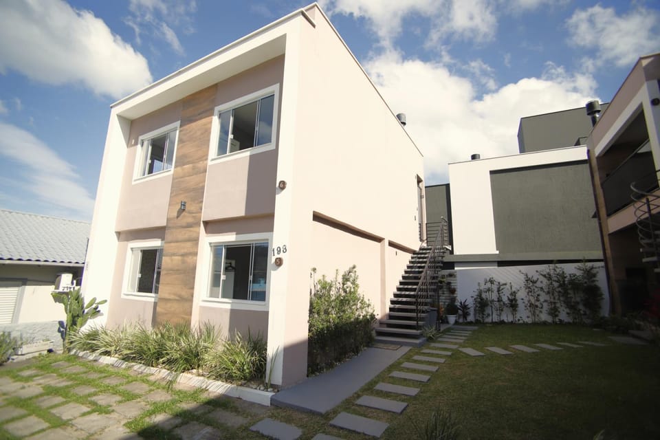 Residencial Mariano 2 - Vista para praia e Mar Apartment in Florianopolis