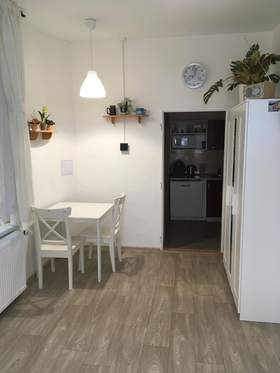 Photo of the whole room