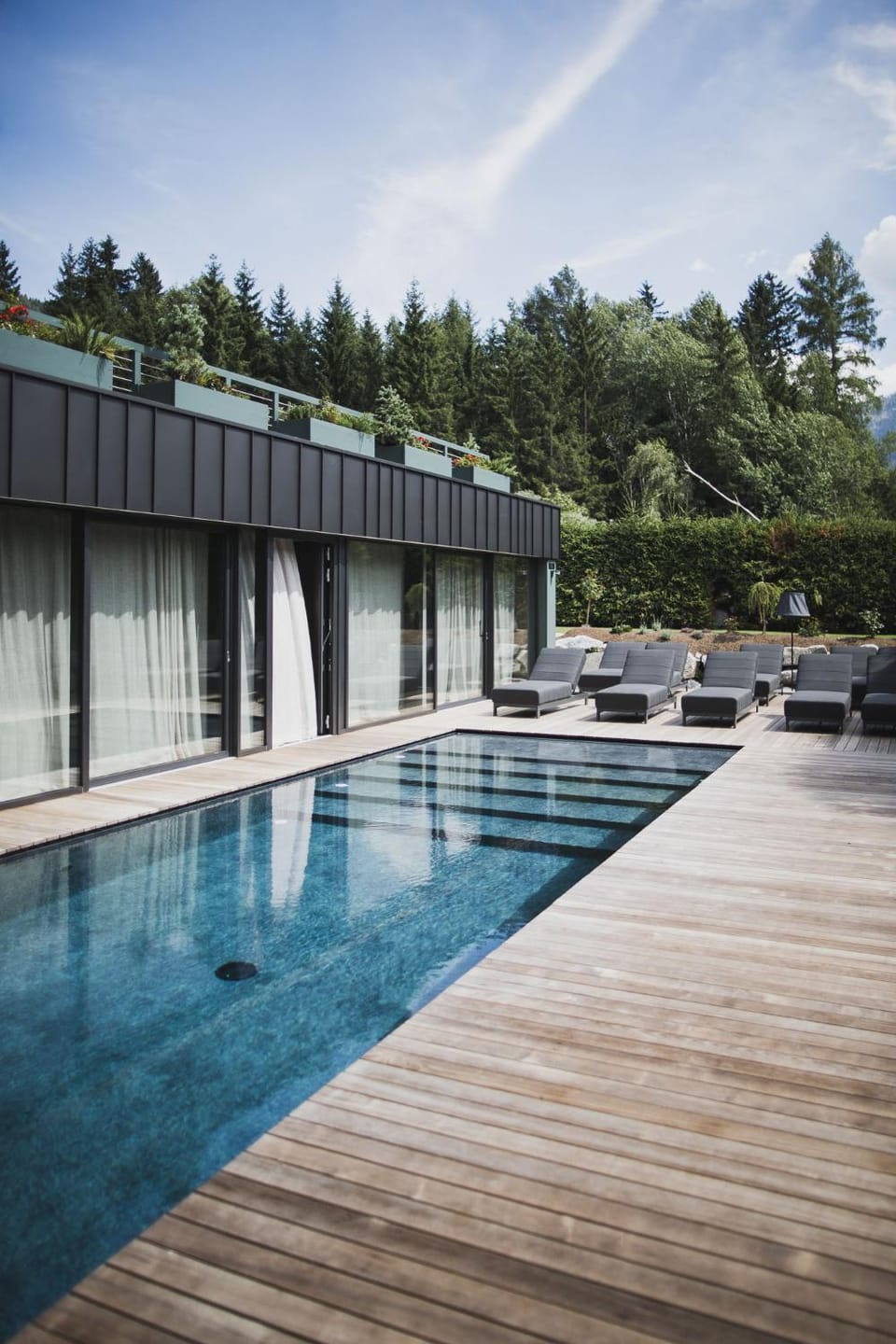Swimming pool, Swimming pool