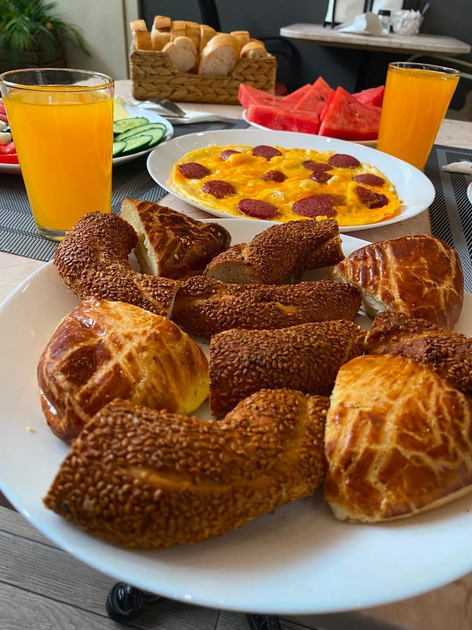 Breakfast, Continental breakfast