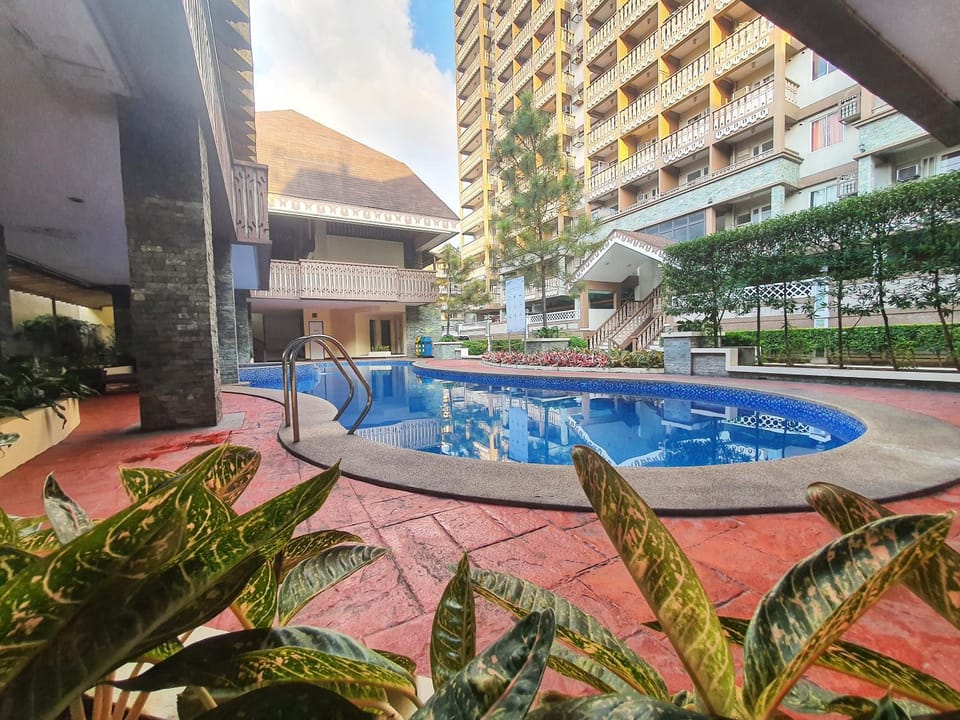 SweetSuites at Pine Crest #T3-239 Apartment in Quezon City
