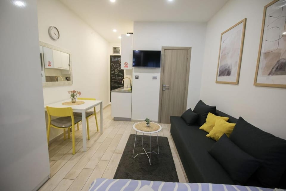 TV and multimedia, Seating area